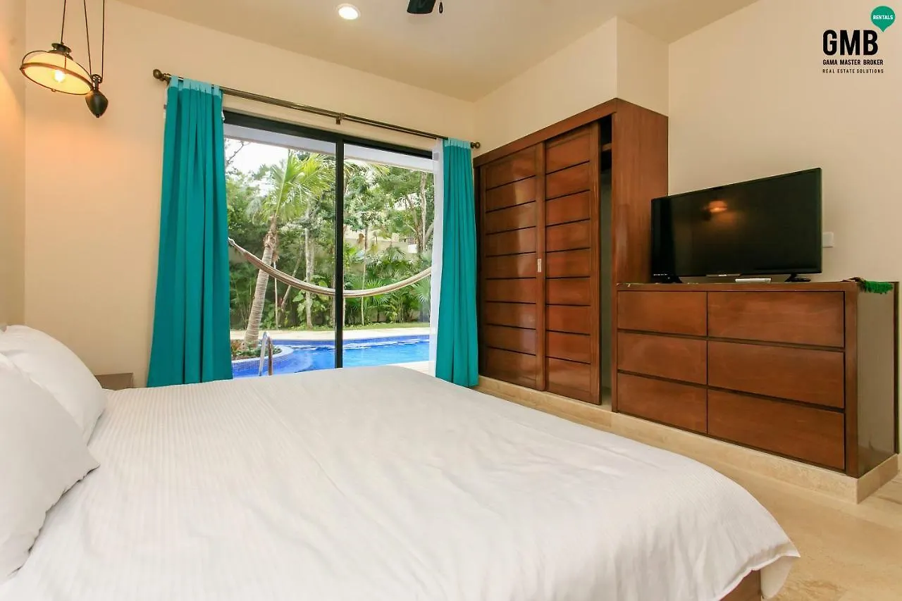 Apartment Swim Up- 2 Bdr & 2 Bike In Tulum Mexico